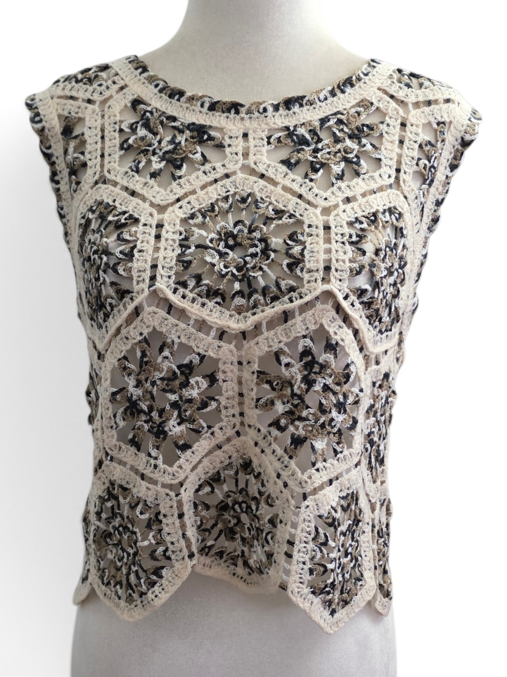 G&D Crochet Hexagon Overlay Camisole - Cream & Black